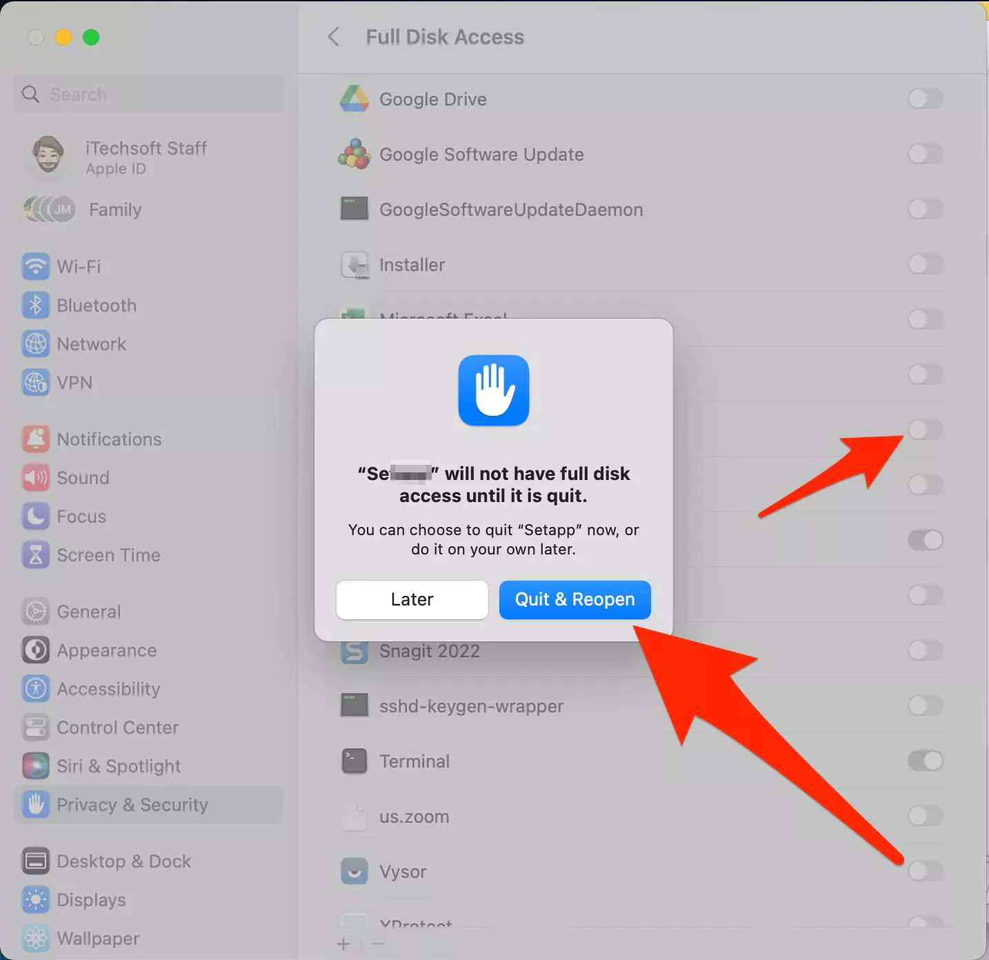 หน้าต่าง Full Disk Access ใน Privacy & Security ของ macOS พร้อมกล่องข้อความแจ้งให้ปิดแอปก่อนสิทธิ์จะมีผล