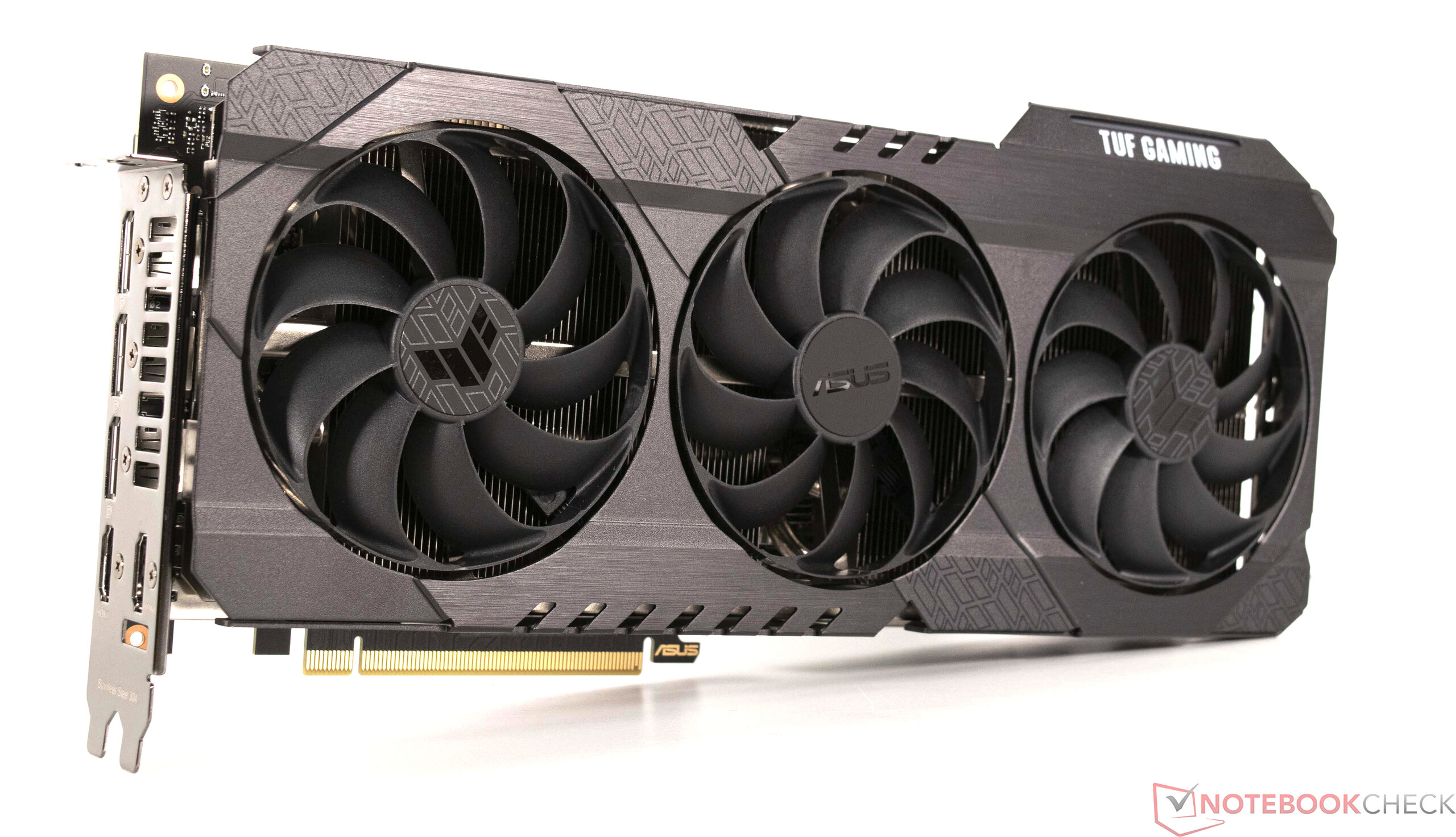 การ์ดจอ RTX 3080 Ti รุ่น TUF Gaming มุมเฉียงโชว์พัดลมระบายความร้อนสามตัว